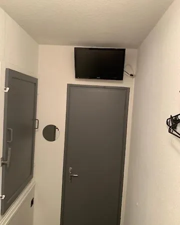 A La